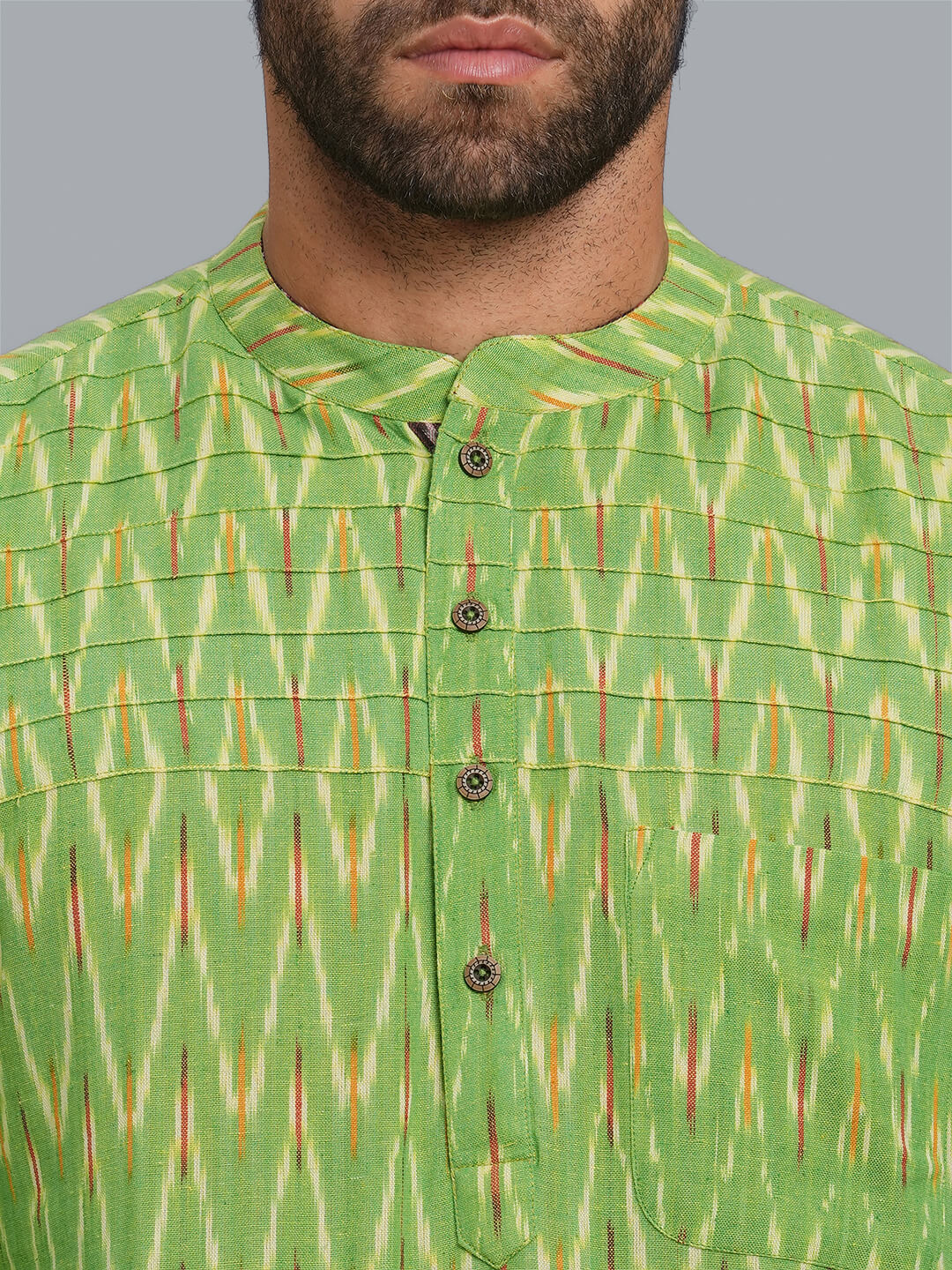 Green color Ikkat cotton handloom pintuck men short kurta - Image 4