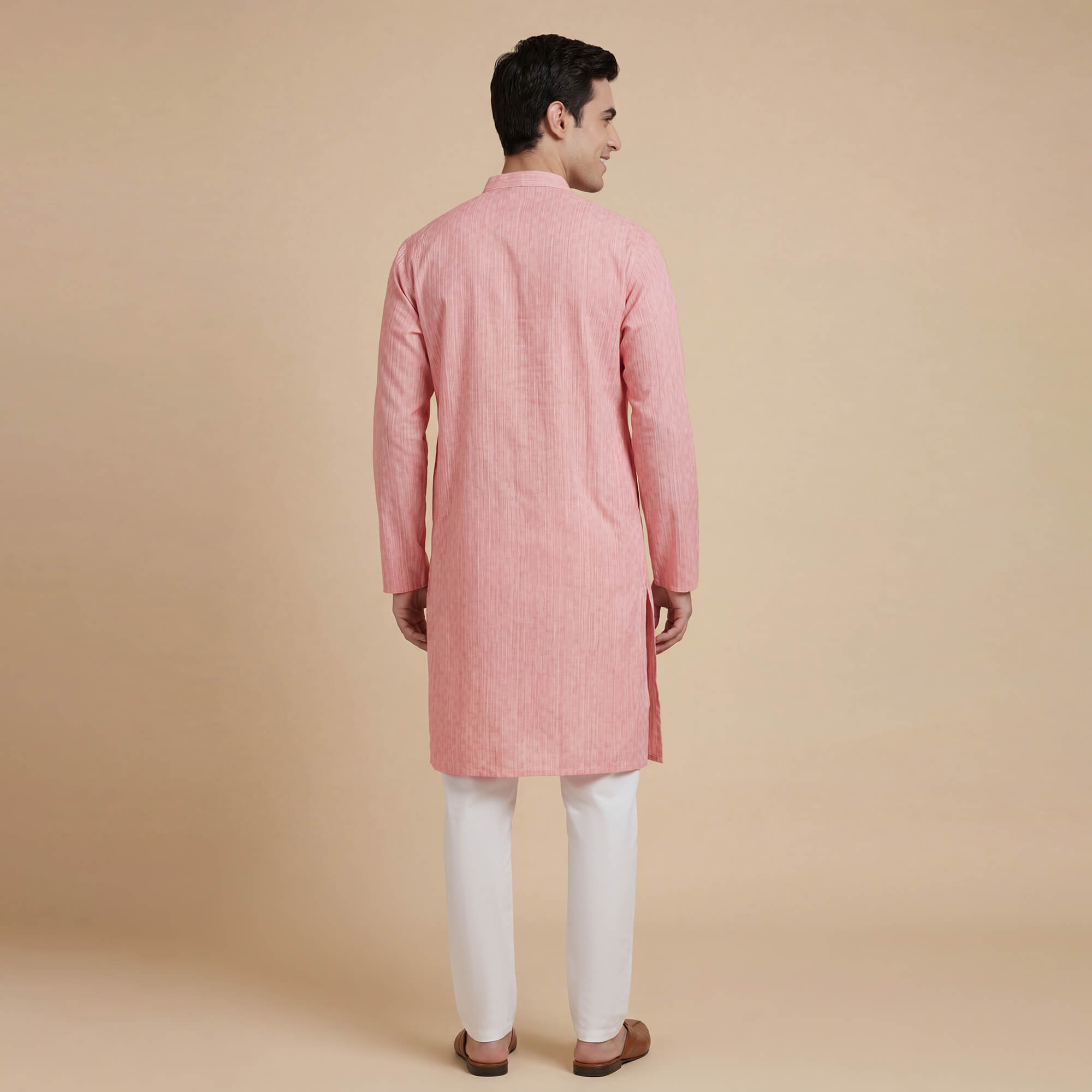 Pink dobby weave cotton men long kurta - Image 2